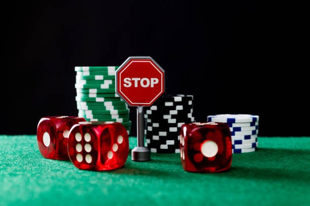 Live dealer table with multiple camera angles